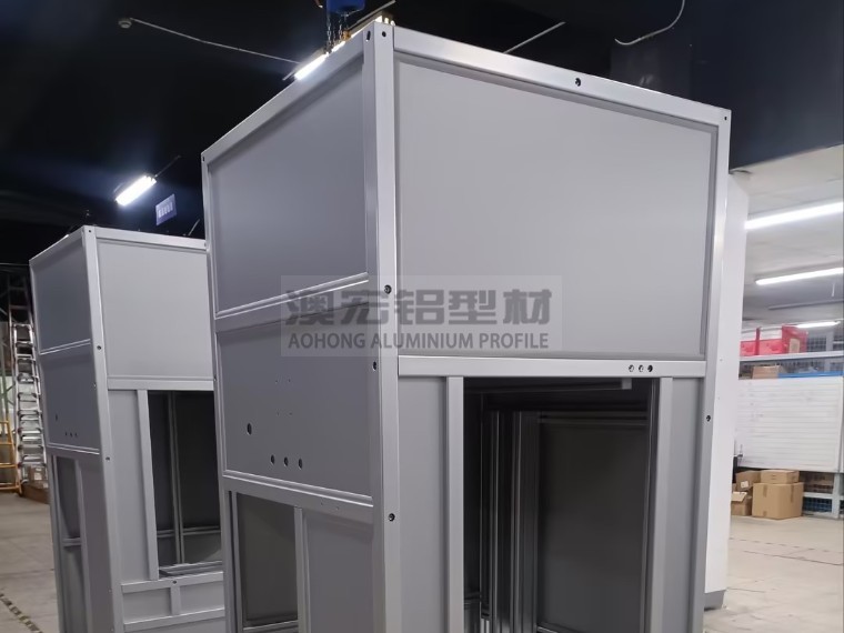 澳宏工業(yè)鋁型材設備機柜：某高校實驗室的“精準適配神器”
