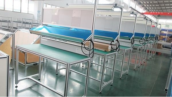 鋁型材工作臺(tái)常見應(yīng)用及其優(yōu)勢?